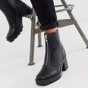 RAID Exclusive Janella black chunky square toe zip